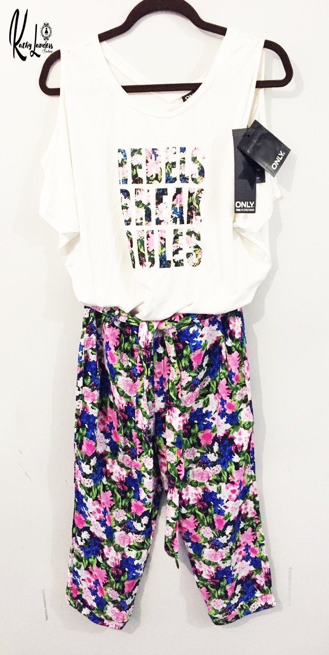 ENTERIZO FLORES STREET STYLE